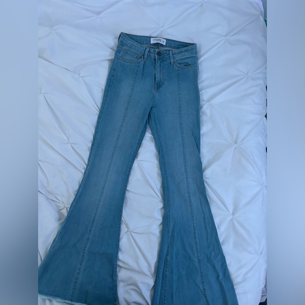Just Black Denim - Wide Flare Jeans - 26